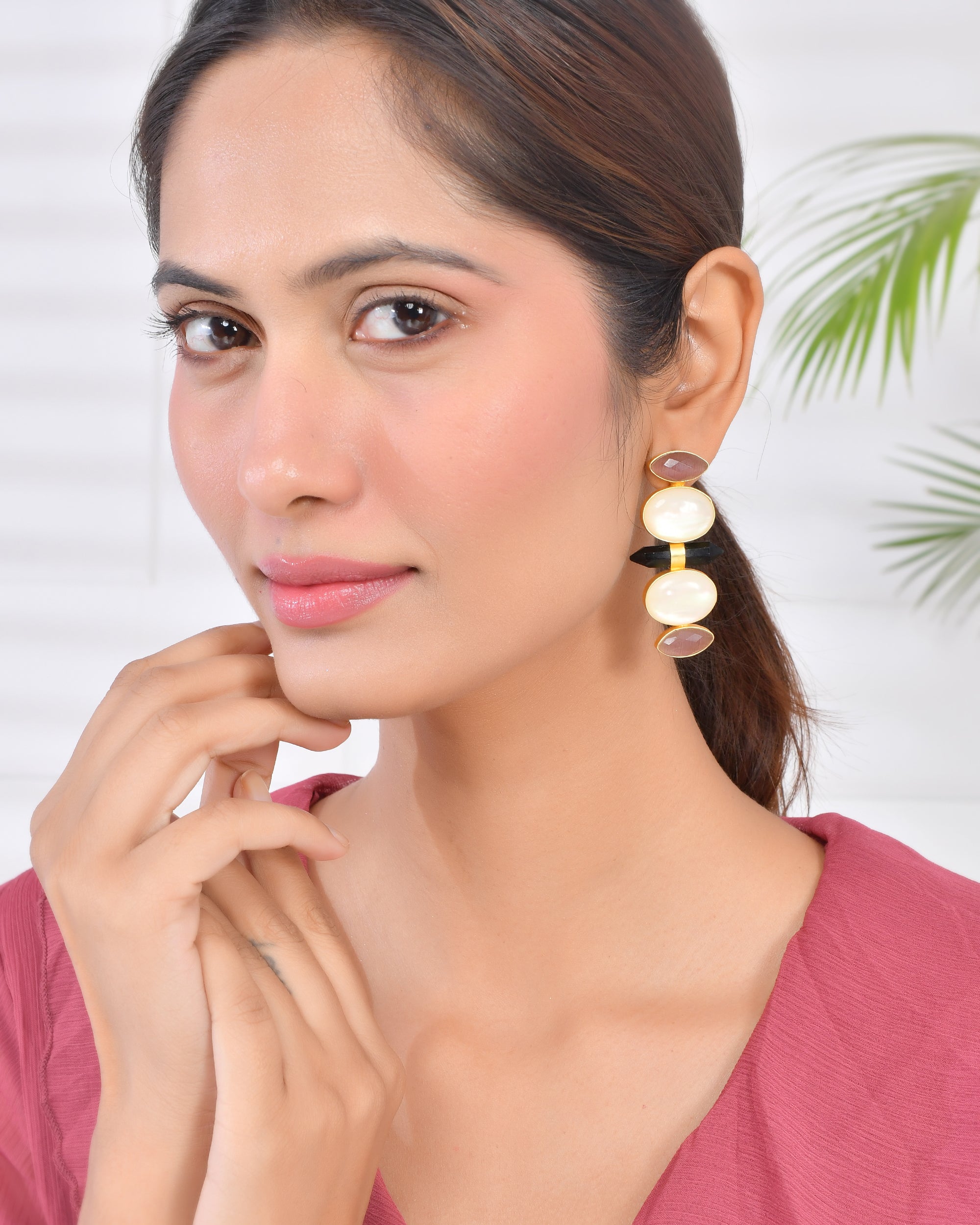 JUGNI MOP EARINGS